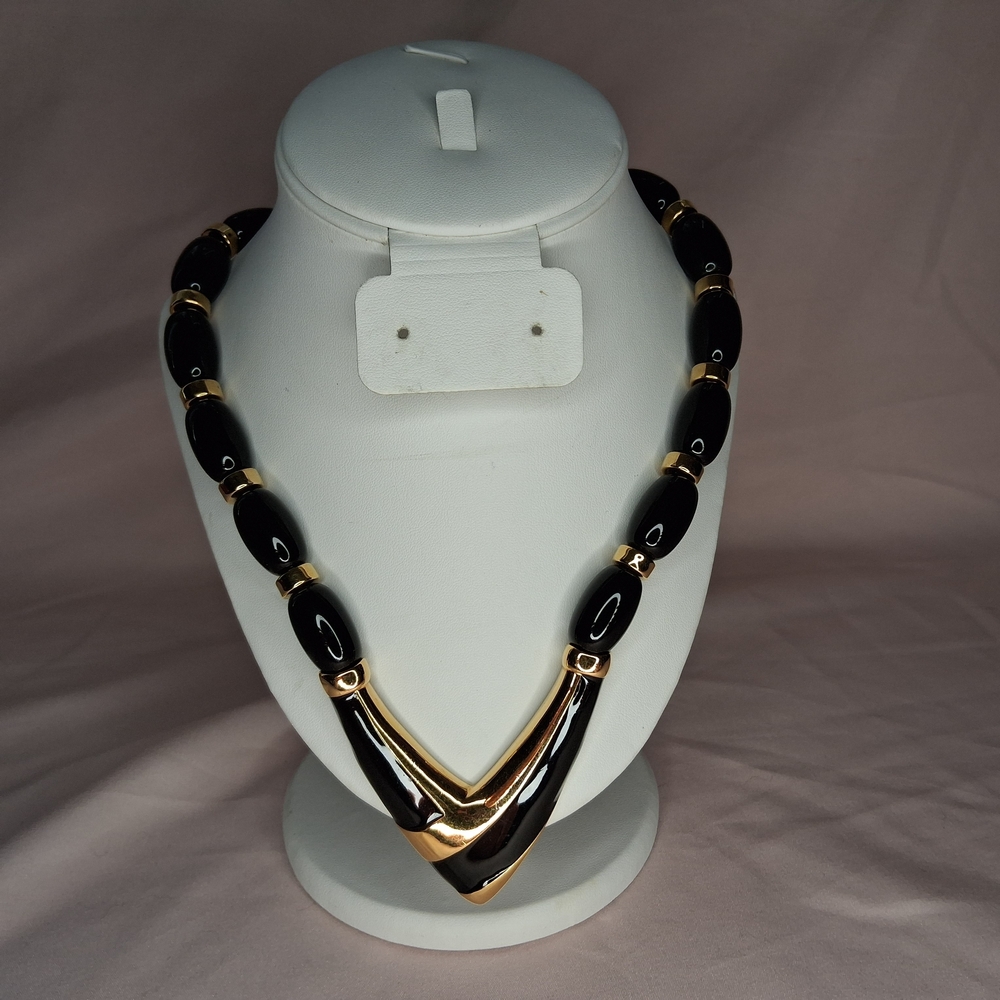 Napier Black Gold Tone Enamel "V" Pendant Beaded 80s Necklace Chunky Collar